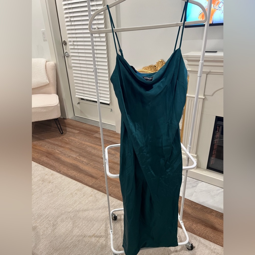 Express Emerald Green Satin Midi Dress